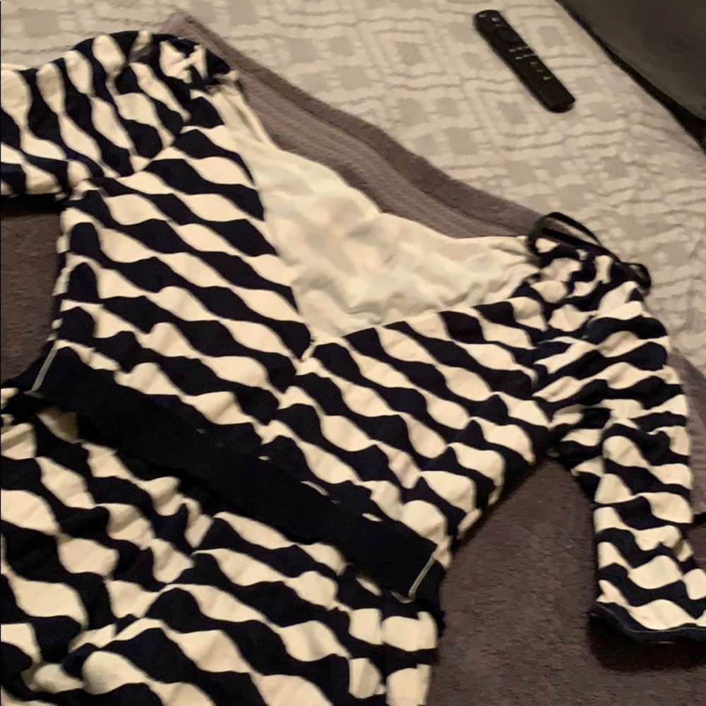 Romper - Picture 3 of 4